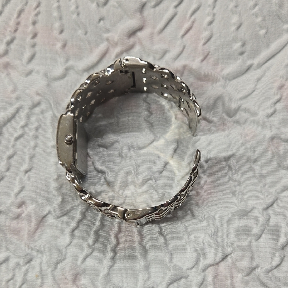 Studio Silver Chain-Link Quartz Watch - Picture 2 of 5
